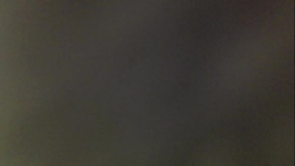 Me vengo afuera de su culo porque si no se enoja 