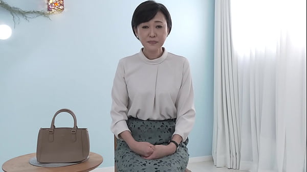 Play MP4 - 初撮り五十路妻ドキュメント　森野貴代