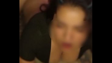 Me hicieron dar las nalgas mientras mi cornudo mi ve que rico me dieron leche por mis nalgas 