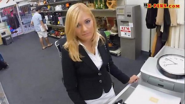 Hotmilf sells her_stuffs and screwed
