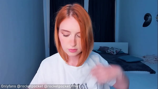 Nonton Beauty Teen Masturbating On Webcam thumbnail