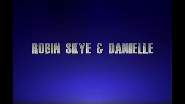 Nonton Danielle And Robin Skye Play With Their Lesbian Sex Toys. thumbnail