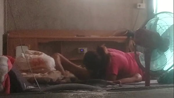 Play MP4 - HOT secretary fucks her boss for a raise