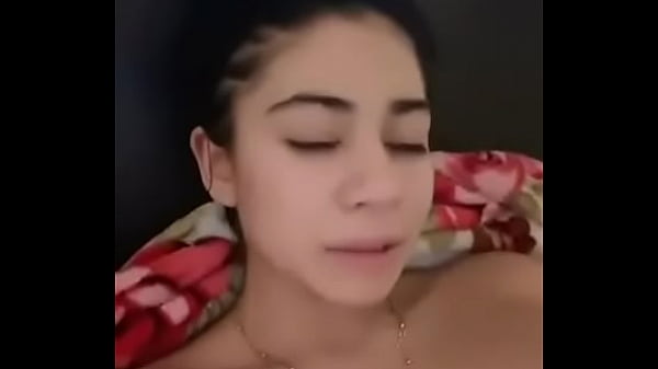 Hermosa tetona colombiana 