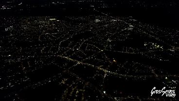 Nonton Kiara, Blonde Aux Gros Seins, S'empalent Sur Deux Queues thumbnail