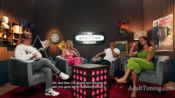 Penny barber and lilly bell talk about what they would bring to a vacation max fills penny barber lilly bell bree mills 