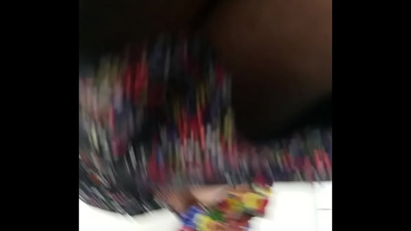 Bajo falda_Plaza comercial