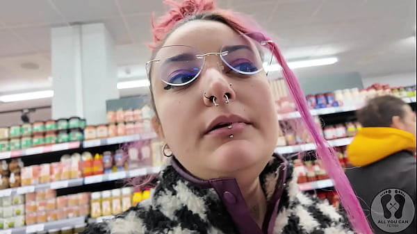 Rebeca addams burping at the supermarket for shooping 
