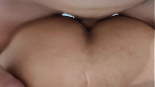 Calebe leitador fudendo sem camisinha com o motoboy 