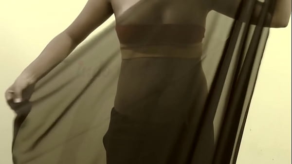 Low waist saree_d Low waist saree wearing Happy_New YearTo Everyone