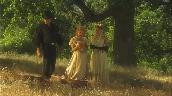 Longtime slut buddies dominica leoni & lauren phoenix scissor 