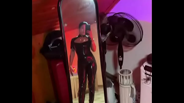 Nonton Worship Your Dominatrix thumbnail