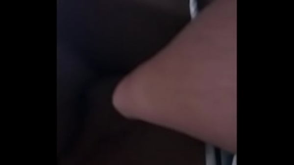 Fondling babe in the_kitchen_Manoseando a gatita en_la cocina