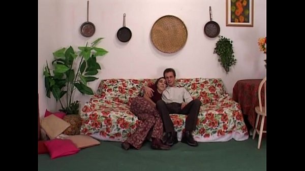 Play MP4 - My Girlfriend for all my friends &num;part&period; 1