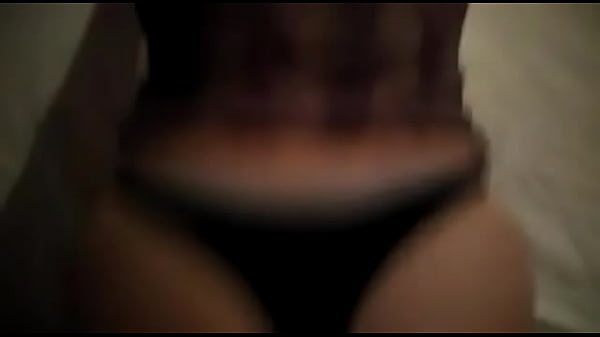 Esposa culona quiere trio quien se anota? 