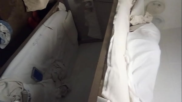 Play MP4 - Real Jail Dick