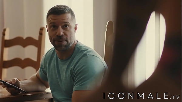 Padrastro, no deberiamos de hacer esto 