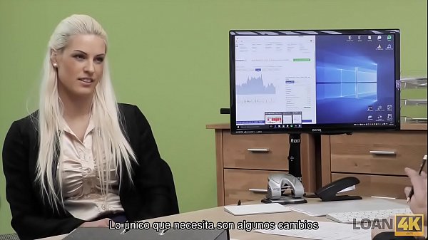 LOAN4K Negociandocon la_dueña de la tienda de lenceríadesnuda
