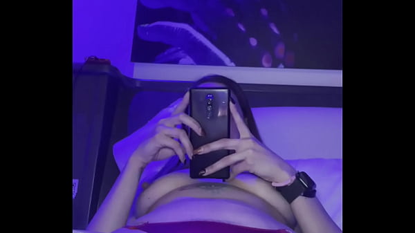 Play MP4 - Me gusta la exclusividad y se tener muchos orgasmos cuando quiero salir al mundo me s&eacute; rebuscar la leche me lleno de mucha diversi&oacute;n y lujuria