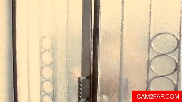 Nonton Hot Hot thumbnail