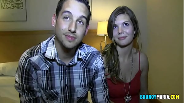 Play MP4 - Fue Su Primera Vez&period; 20 A&ntilde;os y un Belleza de NENA&period; Sencillamente PERFECTA