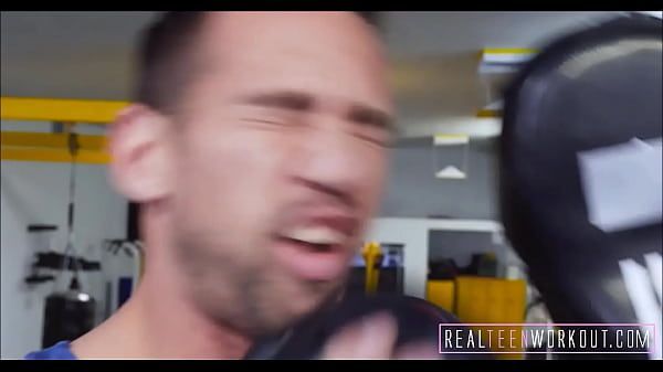 Play MP4 - Hot Big Ass & Tits MILF Fucked In Boxing Ring