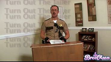 Nonton Turn Out The Jailer Bree Olson thumbnail