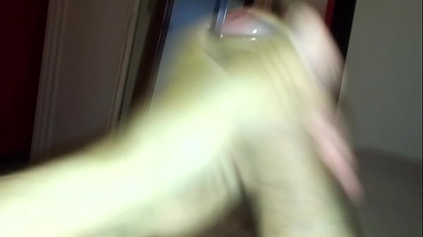 Play MP4 - Danish man masturbating