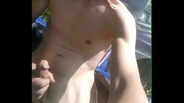 Outdoor jerk sesh for young country boy 