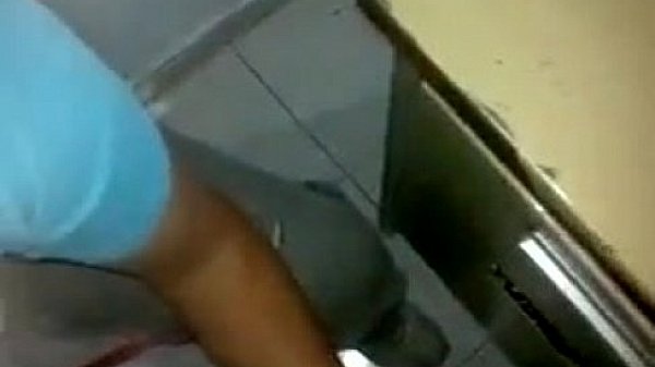 Amigo mamando en ciber 