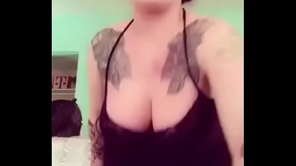 Nonton She Has A Beauty Ass thumbnail