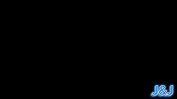 Fodi a vizinha gordinha enquanto o boi trabalha 