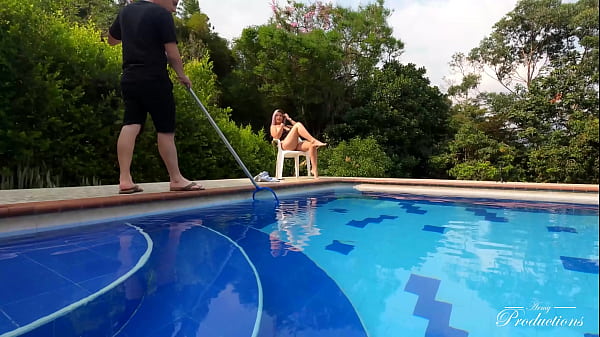 Play MP4 - I want to sunbathe naked&comma; but I prefer to fuck the maintenance guy
