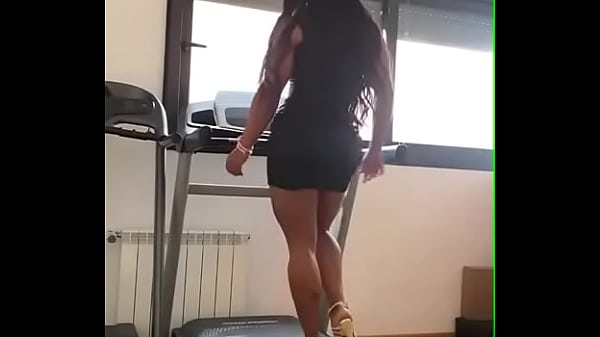 Crazy female girl muscle