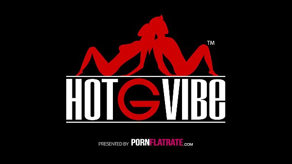 Nonton Tight Blonde Euro Milf Takes A Big Cock! thumbnail