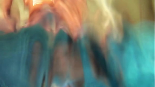 Heidi Van Horny won't_disappoint you by the poolside