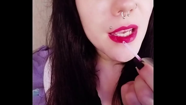 Nonton Backstage Of A Hot Brunette thumbnail