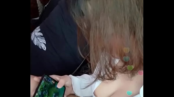 em khánh_my quân 4 chơi liên_quân và khoe bưởi năm roi