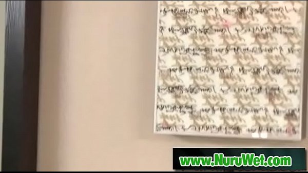 Busty japanesse masseuse gives nuru_massage_01