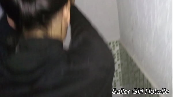 Casa estava_sem ninguém e ele me veio logo me_comer