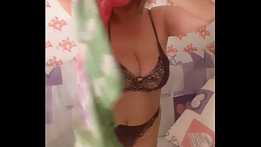 Play MP4 - MariaOld with huge tits stripping and play with pussy