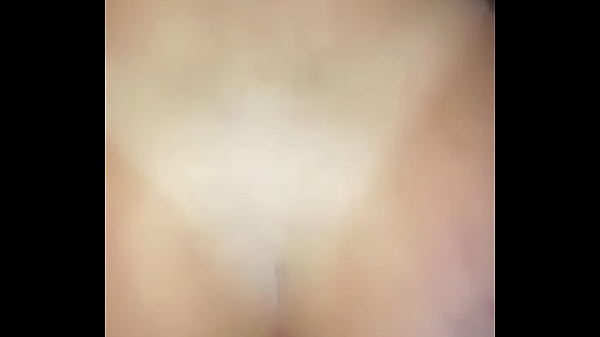 Ele arrombou meu cuzinho do jeito q eu gosto 