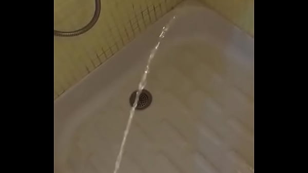 Play MP4 - Jaqueline haack pipi