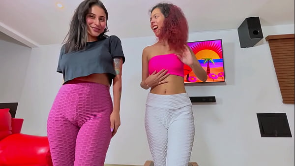 Play MP4 - venezolana entrega el culo&excl; mi novio se come el culo de mi amiga y to me trago la leche&excl; ESPANOL