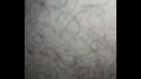 Partiendole el culo a mi mujer