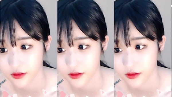 Gái_Trung Quốc nhảy lên và xuống