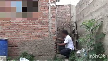 Puta Campesina Del Campo Es Espiada Y Luego Esta Se Monta En Su Macho thumbnail