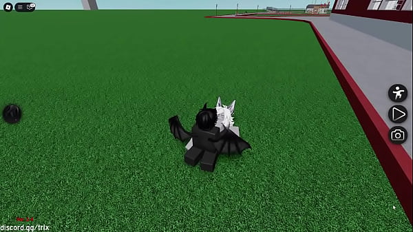 Can someone by my_shark woman pls