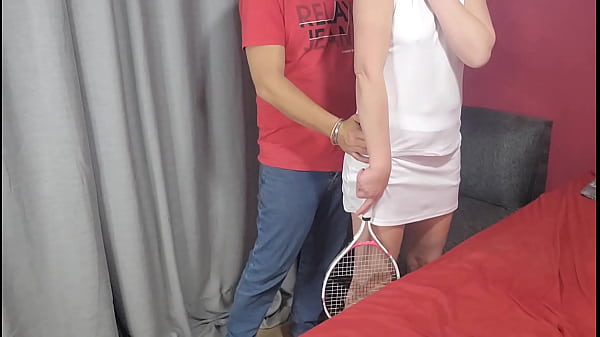 Caught my stepmom masturbating and endedup fucking her_wet juicy pussy