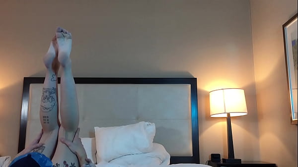 Eating Petite Woman s Pussy